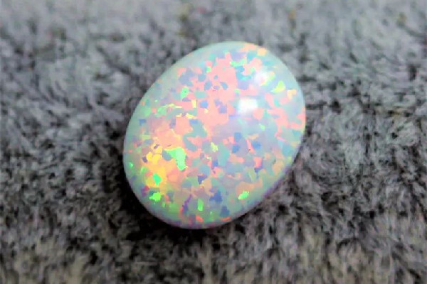 歐泊石會不會氣泡越來越多 歐泊石有氣泡正常嗎 歐泊石會不會氣泡越來越多 歐泊石有氣泡正常嗎