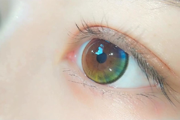 美瞳不開(kāi)封可以保存多久 美瞳放久了結(jié)晶怎么辦 美瞳不開(kāi)封可以保存多久 美瞳放久了結(jié)晶怎么辦