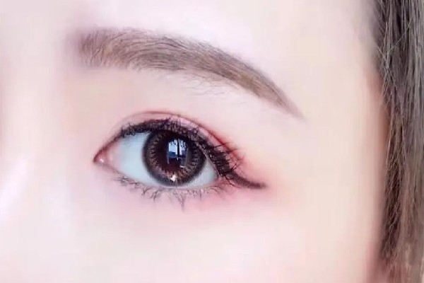 美瞳會不會掉在眼睛里找不到 美瞳會跑到眼球后面嗎 美瞳會不會掉在眼睛里找不到 美瞳會跑到眼球后面嗎