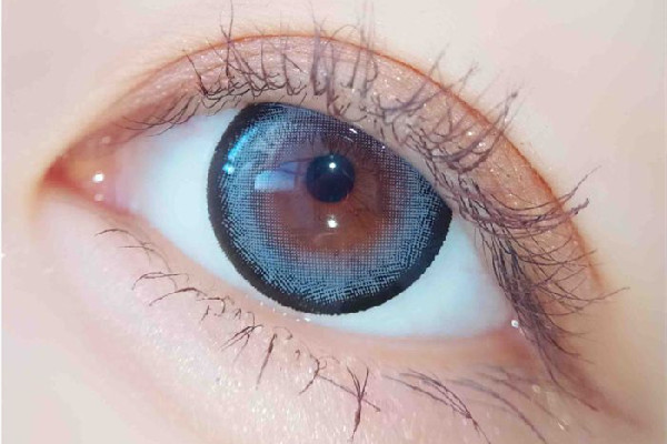 美瞳日拋月拋年拋哪個對眼睛好 美瞳戴多久就需要換新的 美瞳日拋月拋年拋哪個對眼睛好 美瞳戴多久就需要換新的