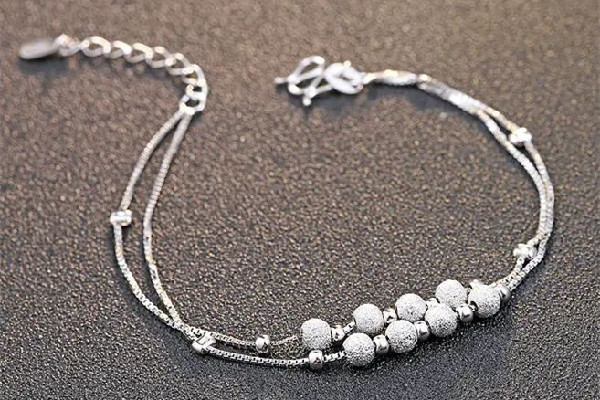 純銀手鏈價(jià)格一般多少 純銀手鏈怎么選購 純銀手鏈價(jià)格一般多少 純銀手鏈怎么選購