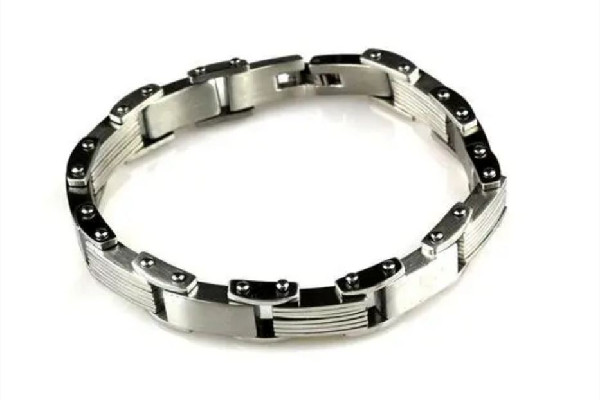 合金手鏈對(duì)身體有害嗎 合金手鏈會(huì)過(guò)敏嗎 合金手鏈對(duì)身體有害嗎 合金手鏈會(huì)過(guò)敏嗎