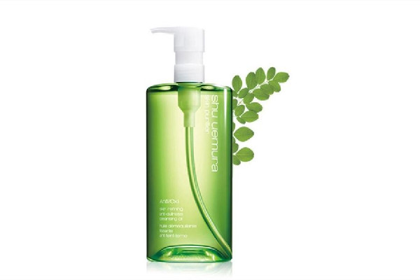 卸妝油和卸妝膏哪個好用對皮膚好 卸妝油和卸妝膏的區(qū)別 卸妝油和卸妝膏哪個好用對皮膚好 卸妝油和卸妝膏的區(qū)別