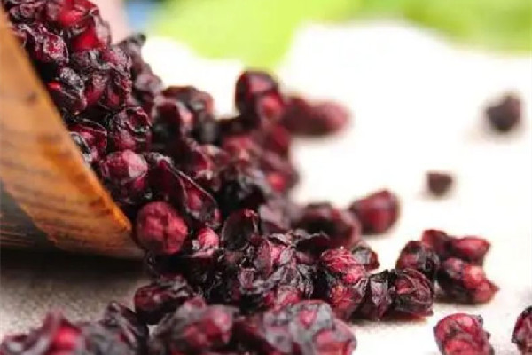 五味子發(fā)黑了能吃嗎 五味子發(fā)霉了還能要嗎 五味子發(fā)黑了能吃嗎 五味子發(fā)霉了還能要嗎