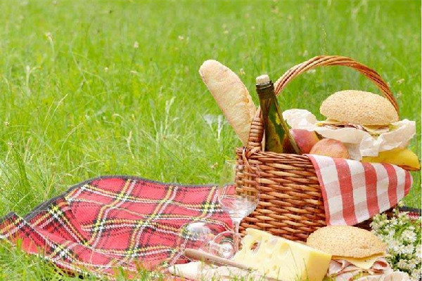 男童被墜樓者砸死事發(fā)時正隨爺爺玩 帶孩子外出游玩要注意什么 男童被墜樓者砸死事發(fā)時正隨爺爺玩 帶孩子外出游玩要注意什么