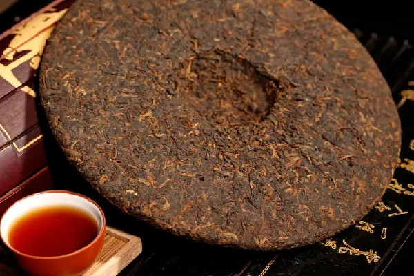 茶餅的正確撬法 茶餅用什么工具撬開 茶餅的正確撬法 茶餅用什么工具撬開