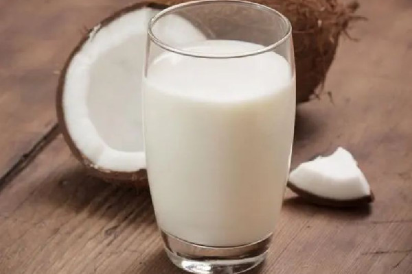 椰汁是上火的還是降火的 椰汁適合什么人群喝 椰汁是上火的還是降火的 椰汁適合什么人群喝