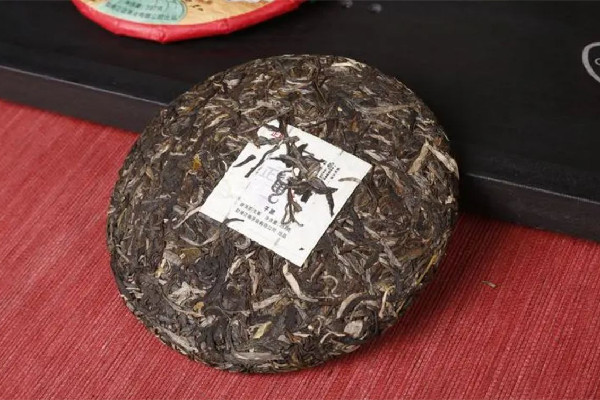 茶餅是不是放越久越好 茶餅時間久了還能喝嗎 茶餅是不是放越久越好 茶餅時間久了還能喝嗎