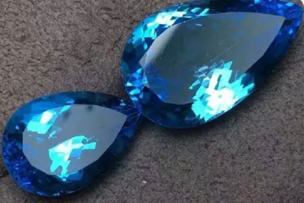 托帕石會越戴越亮嗎 托帕石戴久了會變色嗎 托帕石會越戴越亮嗎 托帕石戴久了會變色嗎