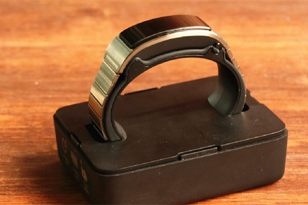 電子手環(huán)有輻射嗎 電子手環(huán)對(duì)身體有害嗎 電子手環(huán)有輻射嗎 電子手環(huán)對(duì)身體有害嗎