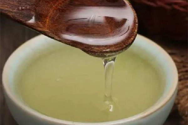 槐花蜜有什么功效和作用 槐花蜜可以解酒嗎 槐花蜜有什么功效和作用 槐花蜜可以解酒嗎