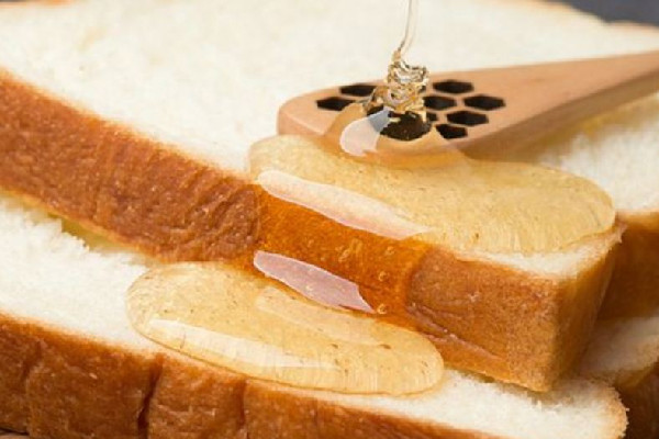 槐花蜜顏色越淺越好嗎 槐花蜜怎么看純不純 槐花蜜顏色越淺越好嗎 槐花蜜怎么看純不純