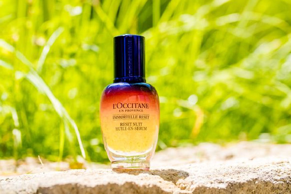 肌底液一次用多少 肌底液用多久才有效果 肌底液一次用多少 肌底液用多久才有效果