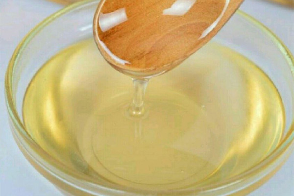 槐花蜜有什么功效和作用 槐花蜜可以解酒嗎 槐花蜜有什么功效和作用 槐花蜜可以解酒嗎