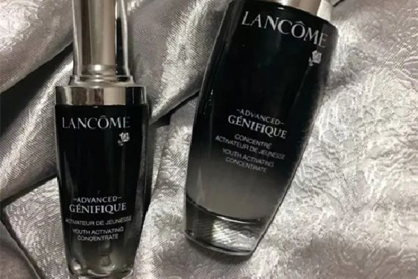 蘭蔻精華液和雅詩蘭黛精華液哪個好 蘭蔻精華液是精華液嗎 蘭蔻精華液和雅詩蘭黛精華液哪個好 蘭蔻精華液是精華液嗎