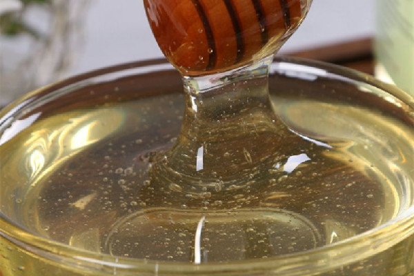 槐花蜜和棗花蜜哪個(gè)好 槐花蜜是不是最好的蜂蜜 槐花蜜和棗花蜜哪個(gè)好 槐花蜜是不是最好的蜂蜜