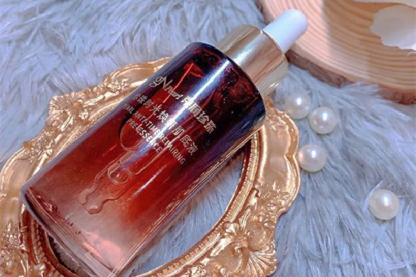 肌底液適合什么年齡的人 肌底液適合干皮還是油皮 肌底液適合什么年齡的人 肌底液適合干皮還是油皮