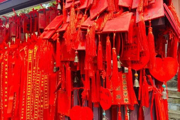 去寺廟祈福有什么講究 去寺廟祈福需要還愿嗎 去寺廟祈福有什么講究 去寺廟祈福需要還愿嗎