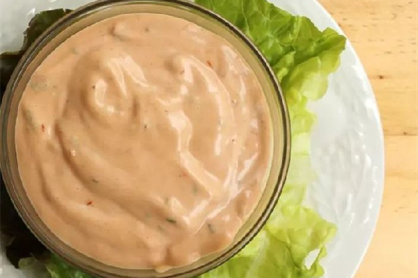 千島醬和沙拉醬的區(qū)別 千島醬和沙拉醬哪個熱量高 千島醬和沙拉醬的區(qū)別 千島醬和沙拉醬哪個熱量高