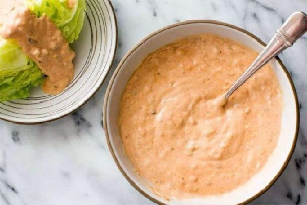 千島醬和沙拉醬的區(qū)別 千島醬和沙拉醬哪個熱量高 千島醬和沙拉醬的區(qū)別 千島醬和沙拉醬哪個熱量高