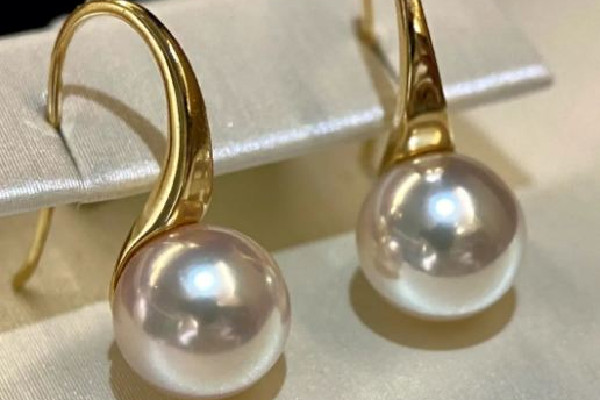 珍珠耳飾什么品牌的好 買珍珠耳環(huán)哪種好看 珍珠耳飾什么品牌的好 買珍珠耳環(huán)哪種好看