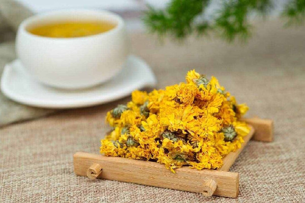 菊花茶要洗茶嗎 菊花茶怎么泡才好喝 菊花茶要洗茶嗎 菊花茶怎么泡才好喝