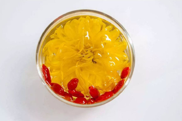 菊花茶對(duì)牙齦腫痛有好處嗎 菊花茶喝多久能見效 菊花茶對(duì)牙齦腫痛有好處嗎 菊花茶喝多久能見效