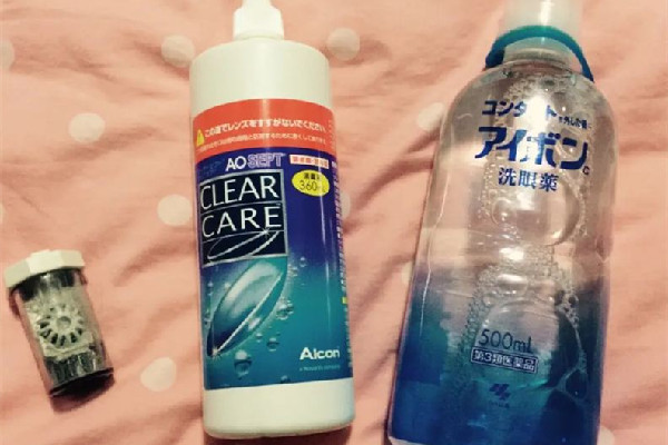 隱形護(hù)理液對(duì)眼睛好嗎 隱形護(hù)理液對(duì)人有害嗎 隱形護(hù)理液對(duì)眼睛好嗎 隱形護(hù)理液對(duì)人有害嗎