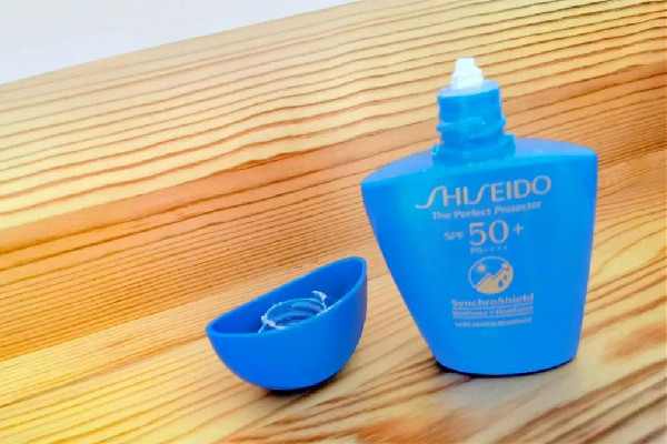 資生堂藍胖子有酒精嗎 資生堂藍胖子會過敏嗎 資生堂藍胖子有酒精嗎 資生堂藍胖子會過敏嗎