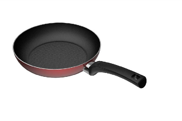 平底鍋是生鐵好還是熟鐵好 平底鍋什么材質的好用安全 平底鍋是生鐵好還是熟鐵好 平底鍋什么材質的好用安全