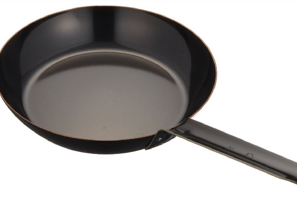 平底鍋的涂層掉了鍋還能用嗎 平底鍋有涂層好還是無(wú)涂層好 平底鍋的涂層掉了鍋還能用嗎 平底鍋有涂層好還是無(wú)涂層好