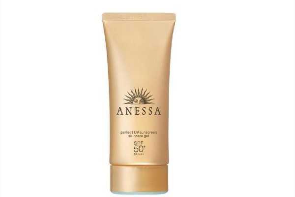 安耐曬有香味是正品嗎 安耐曬會(huì)有酒精味嗎 安耐曬有香味是正品嗎 安耐曬會(huì)有酒精味嗎