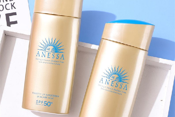 安耐曬可以用洗面奶卸掉嗎 安耐曬用完要卸妝嗎 安耐曬可以用洗面奶卸掉嗎 安耐曬用完要卸妝嗎