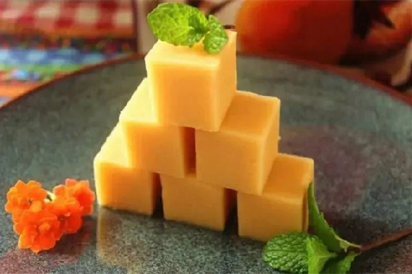 豌豆黃的功效和作用 豌豆黃是甜的還是咸的 豌豆黃的功效和作用 豌豆黃是甜的還是咸的