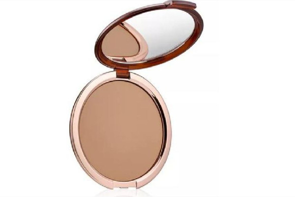 粉餅要買白一個色號嗎 粉餅什么顏色比較顯白 粉餅要買白一個色號嗎 粉餅什么顏色比較顯白